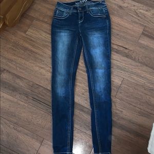 Wallflower Distressed Skinny Jeans! Size O